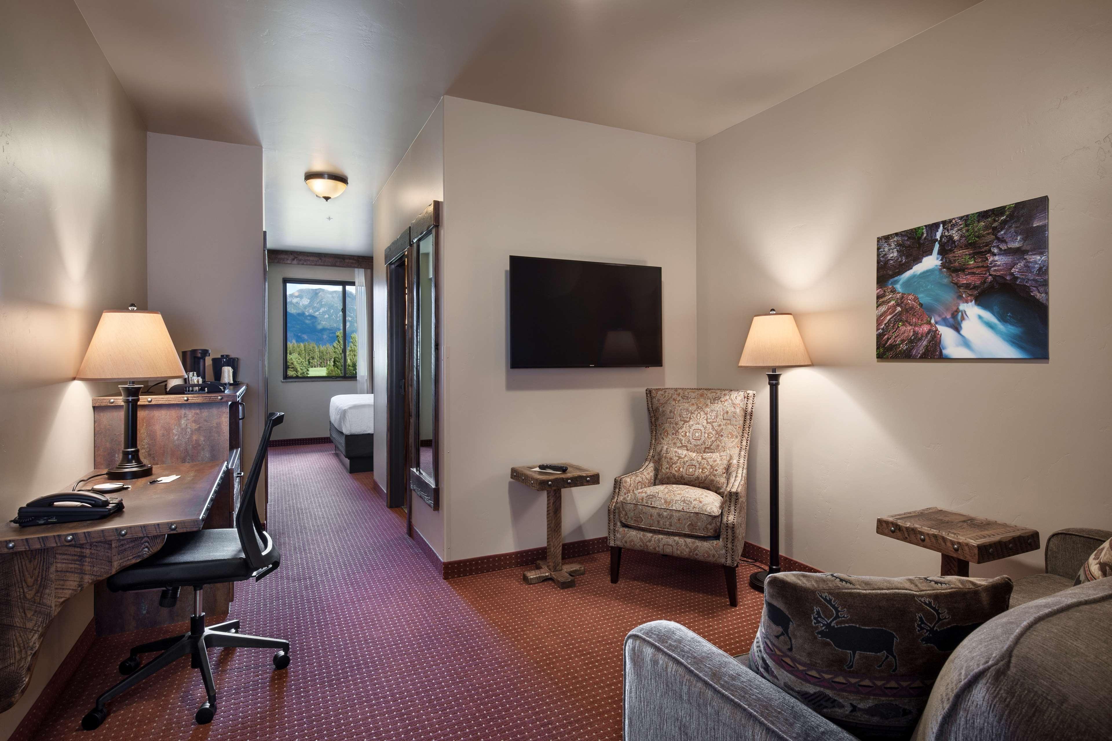 Glacier International Lodge คาลิสเปล ภายนอก รูปภาพ