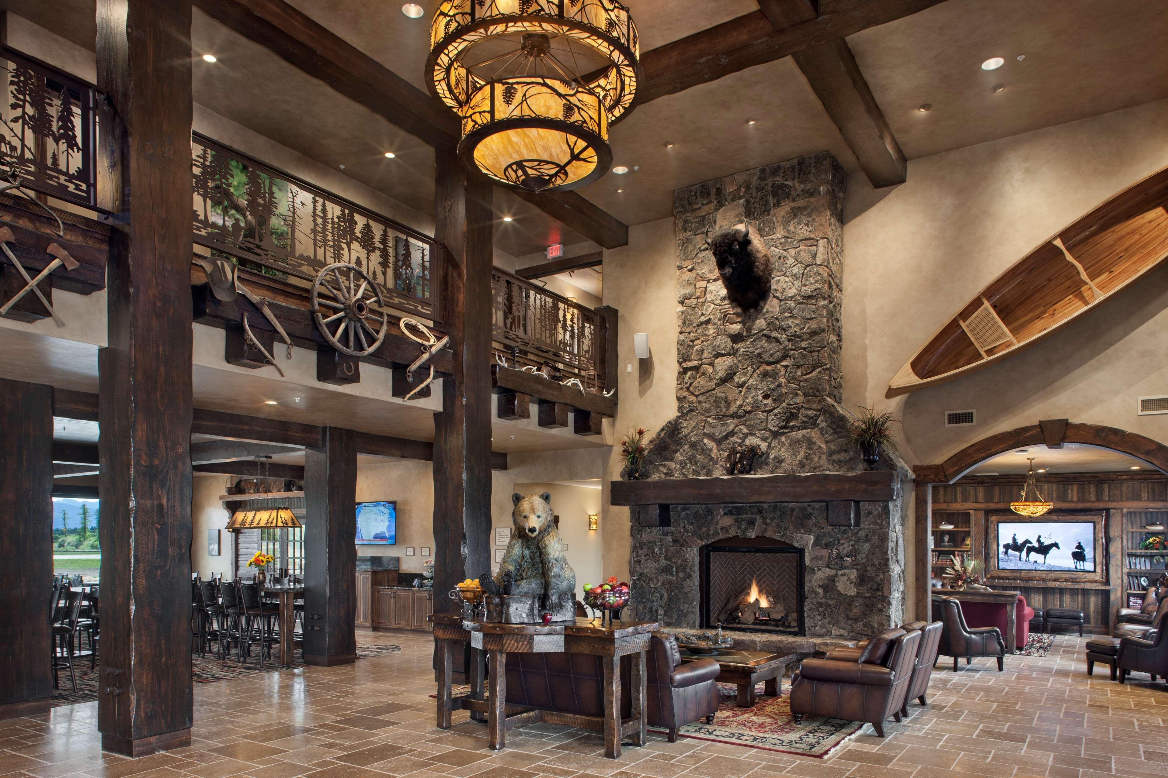 Glacier International Lodge คาลิสเปล ภายนอก รูปภาพ