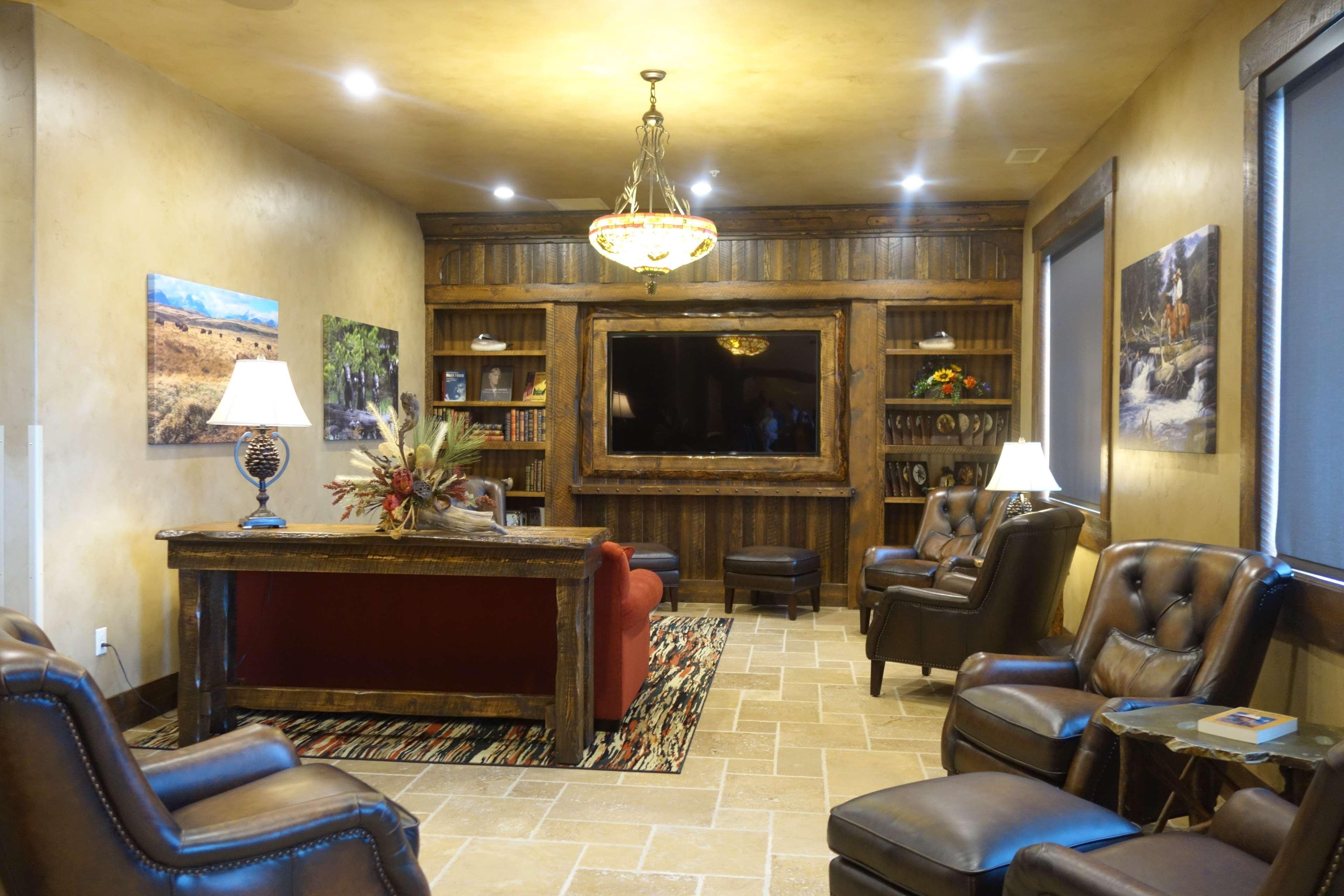 Glacier International Lodge คาลิสเปล ภายนอก รูปภาพ