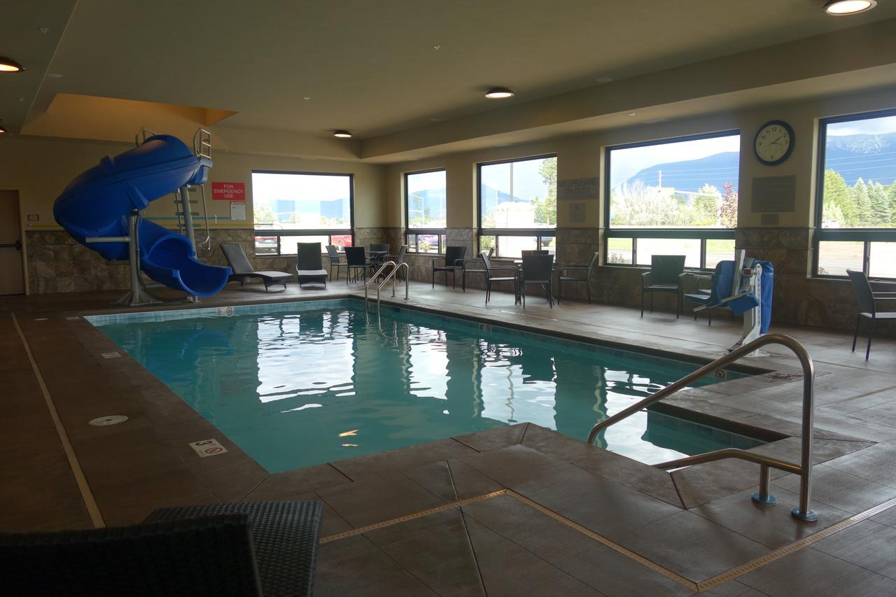 Glacier International Lodge คาลิสเปล ภายนอก รูปภาพ