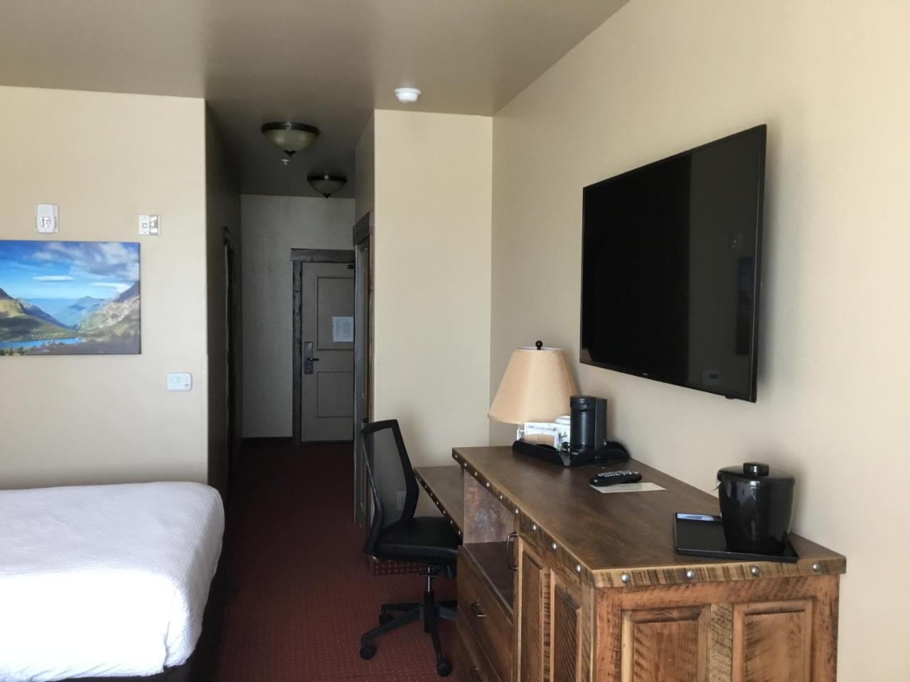 Glacier International Lodge คาลิสเปล ภายนอก รูปภาพ